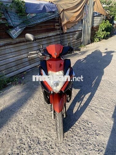 Yamaha Novo 5 Cam đen