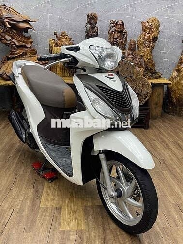 Honda Vision 2016 dàn chân cứng cáp, máy êm