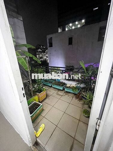 Nhà Nguyên Căn Đường Sư Vạn Hạnh - 4PN 3WC - 4x10m