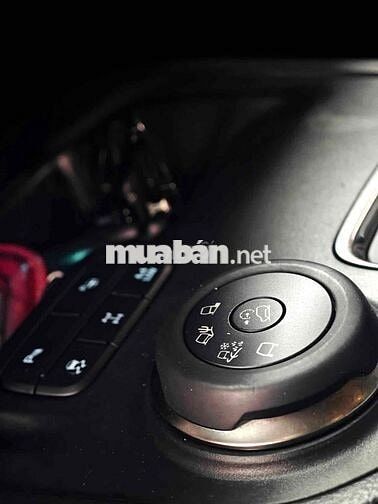 Ford Everest Titanium 2 cầu 2018 Đỏ