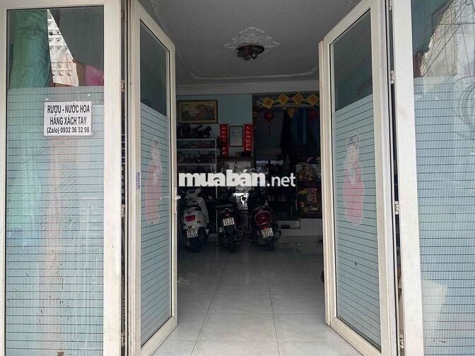 Cho thuê mặt bằng hẻm Quận 3 ( đầu hẻm), hẻm rộng 6m