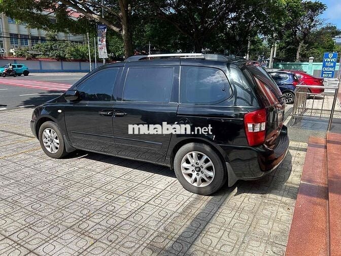 Kia Carnival 2009 Số sàn màu Đen