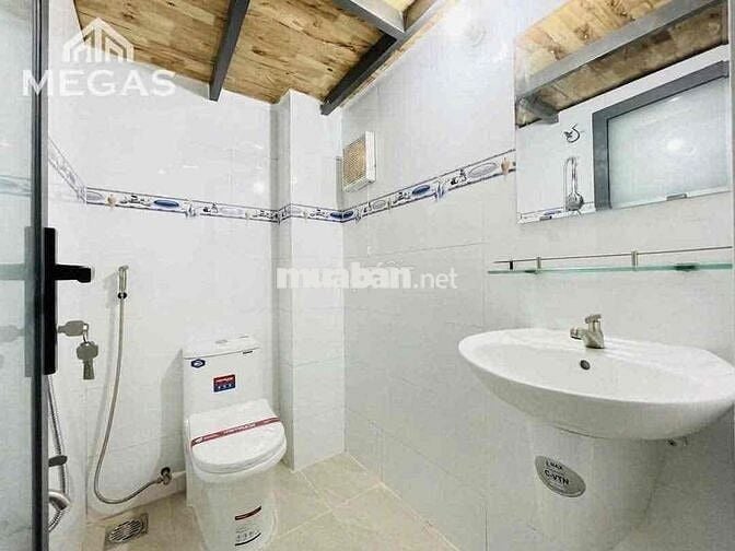 CHO THUÊ NHÀ MỚI NỘI THẤT XỊN NGAY KHU DÂN CƯ HIM LAM QUẬN 7 KẾ LOTTE