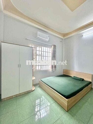 PHÒNG CỬA SỔ THOÁNG NỘI THẤT CƠ BẢN GẦN VĂN HIẾN KHU BÀU CÁT TÂN BÌNH