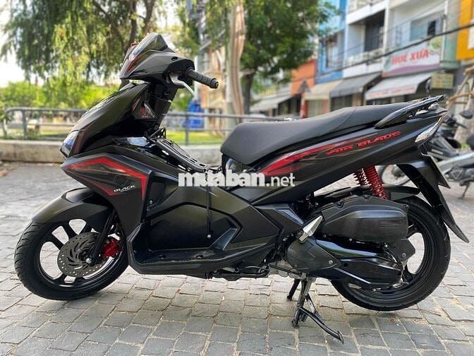 Honda Air Blade 2017 Đen mù xe đẹp máy rin êm