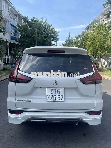 Mitsubishi Xpander 2018 Trắng 26000 km 7 chỗ