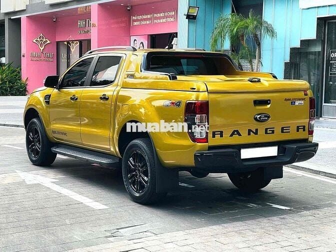 Ford Ranger Wildtrak 2022 Vàng 29.000 km