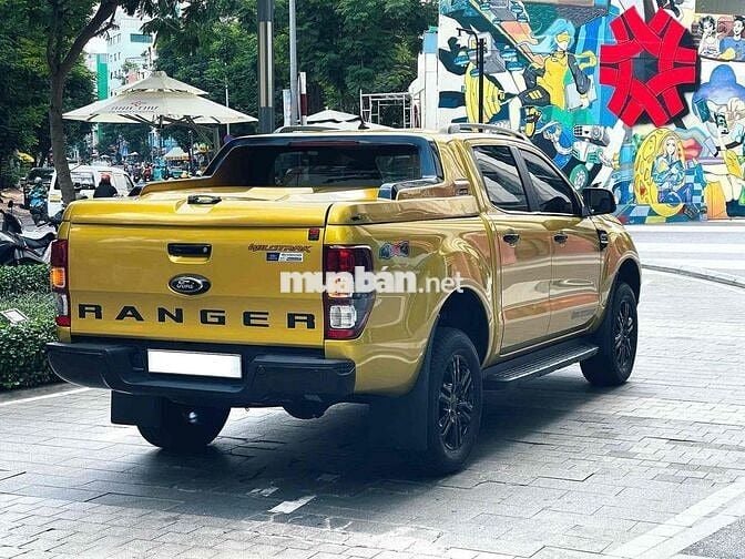 Ford Ranger Wildtrak 2022 Vàng 29.000 km