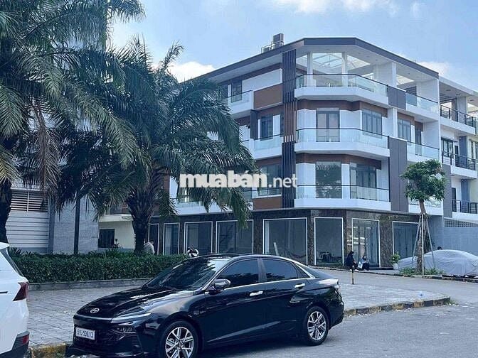 PHÒNG CAO CẤP THUẬN TIỆN DI CHUYỂN VẠN PHÚC - BÌNH THẠNH - ĐH CĐ