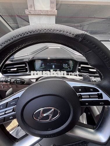 Hyundai Custin 1.5T Special 2024 Đen