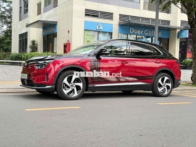 VinFast VF 8 luxS Đỏ,đen  Xe điện