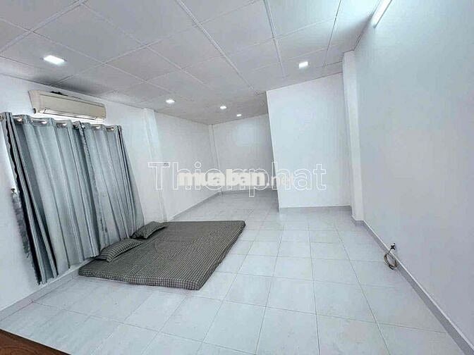 Nguyên căn nhà mới full nt gần lotter quận 7