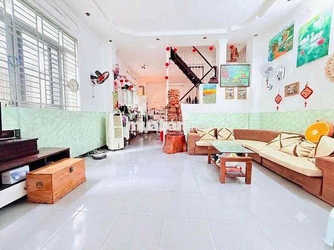 BÁN NHÀ TRƯỜNG CHINH - CẠNH UỶ BAN TÂN BÌNH LÔ GÓC THOÁNG - 65M2