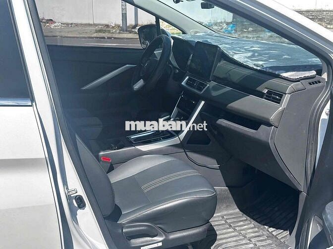 Mitsubishi Xpander Premium 2026 Trắng 8000 km