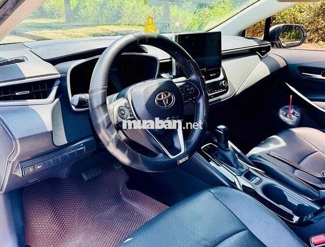 Toyota Corolla Altis 1.8V 2022 Trắng