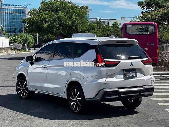 Mitsubishi Xpander Premium 2026 Trắng 8000 km
