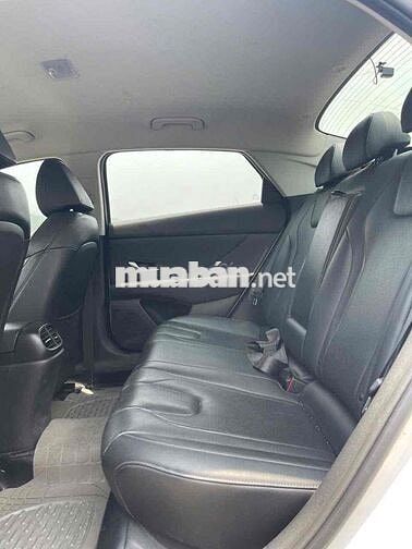Hyundai Elantra 2022 Trắng 58.000 km