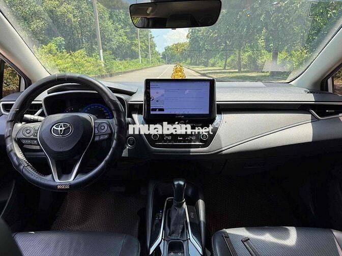 Toyota Corolla Altis 1.8V 2022 Trắng