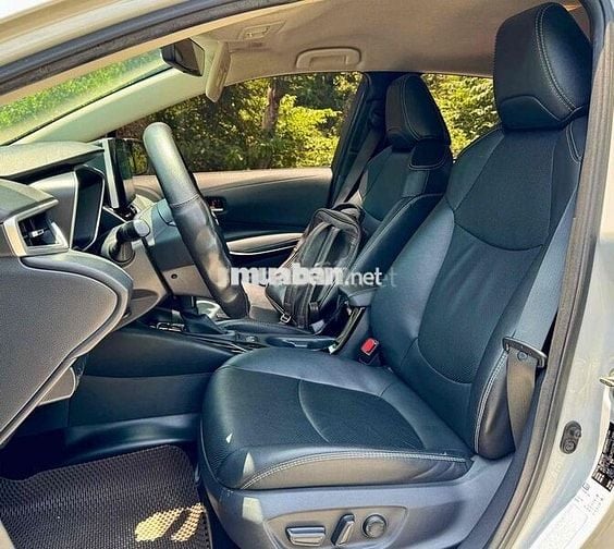 Toyota Corolla Altis 1.8V 2022 Trắng