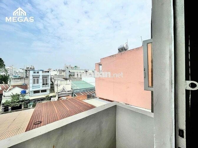 PHÒNG CHDV BAN CÔNG _ Full Nội thất _ Gần CVPM Quang Trung