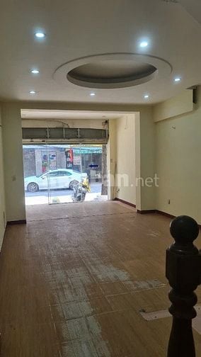 Chính chủ cho thuê dài hạn nguyên nhà mặt phố Nguyễn Ngọc Nại. 