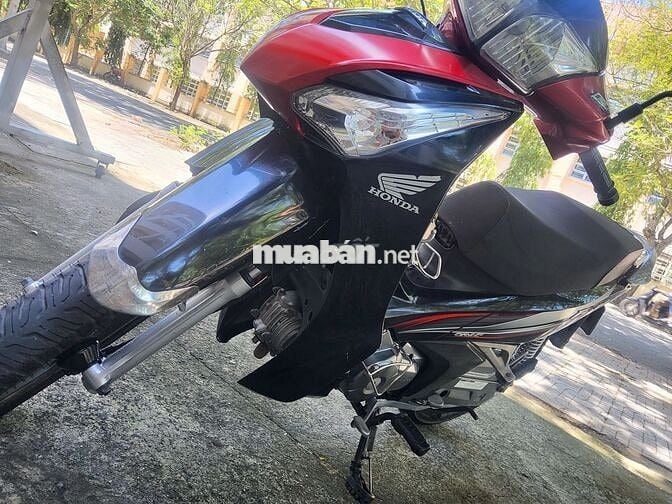 Honda Future 125 Fi Phun xăng điện tử Đỏ đen