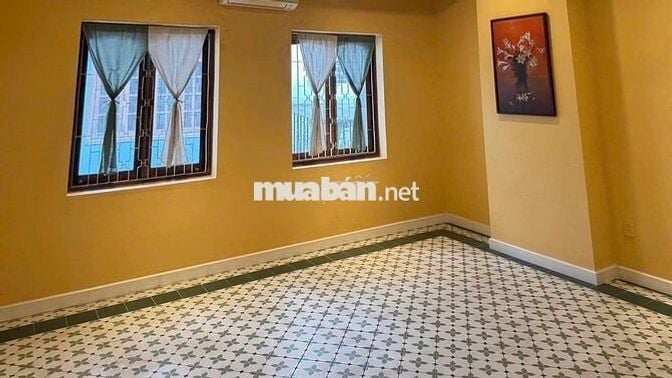 Mình cần sang lại hợp đồng mặt bằng này nha.