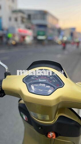 Vespa Sprint Model 2026  Bản đặc biệt mùa lễ hội
