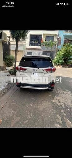 Toyota Rush 2018 Trắng 7 chỗ 33.070km