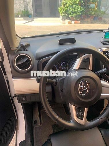 Toyota Rush 2018 Trắng 7 chỗ 33.070km