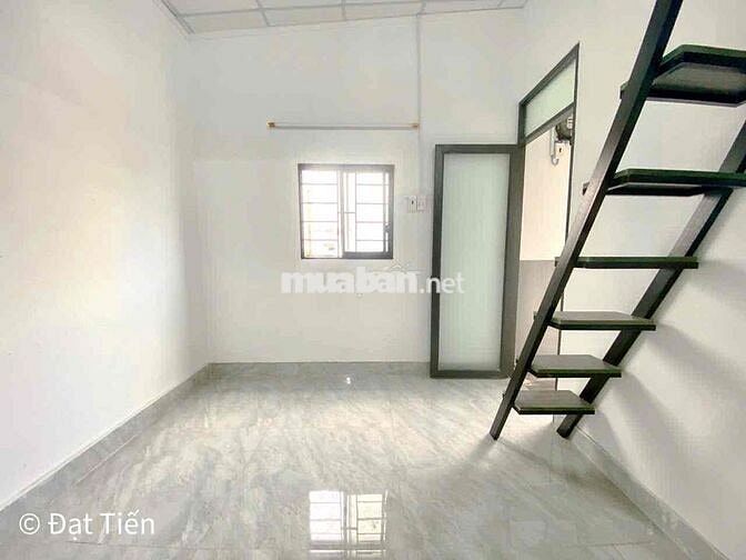 PHÒNG TRỌ GÁC CỬA SỔ TRỜI KHU SÂN BAY