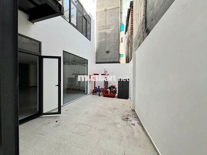 TÒA NHÀ MỚI 19 ĐẶNG VĂN NGỮ, PHÚ NHUẬN, 1100M, CHỈ 200TR