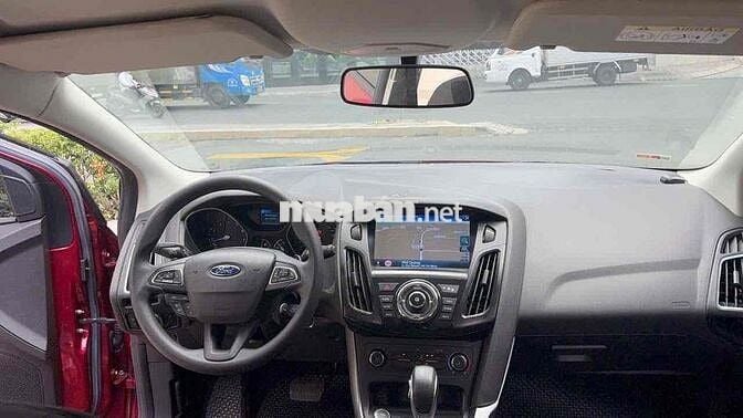 Ford Focus Trend 5 cửa 2018 Đỏ 61.200 km 1 chủ