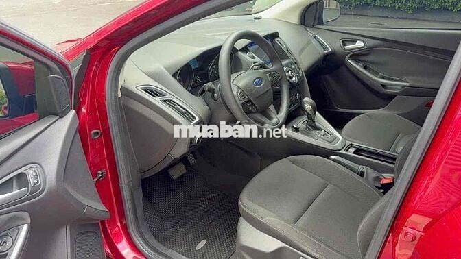 Ford Focus Trend 5 cửa 2018 Đỏ 61.200 km 1 chủ