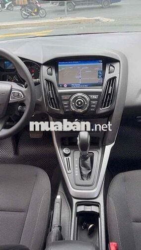 Ford Focus Trend 5 cửa 2018 Đỏ 61.200 km 1 chủ