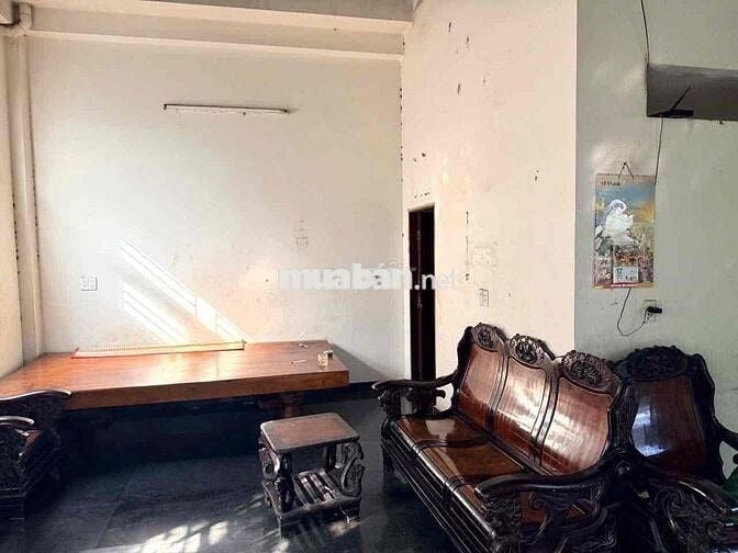 Cho thuê nhà Sân Vườn 200m2,đs 22, p.Linh Đông ngang 15m Giá 13,5tr TL