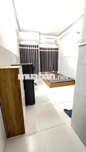 TRỐNG SẴN PHÒNG BAN CÔNG FULL NỘI THẤT NGAY KINH DƯƠNG VƯƠNG - TÊN LỬA