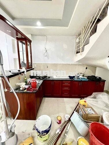 Cho thuê nhà hẻm xe hơi 4x13m 2 lầu st 4pn 3wc 12tr gần chợ tân hương