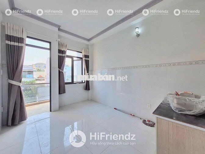 TRỐNG SẴN PHÒNG BAN CÔNG FULL NỘI THẤT NGAY KINH DƯƠNG VƯƠNG - TÊN LỬA