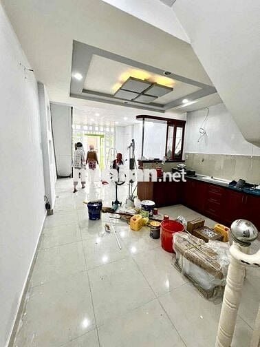 Cho thuê nhà hẻm xe hơi 4x13m 2 lầu st 4pn 3wc 12tr gần chợ tân hương