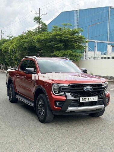 Ranger Wildtrak 2024 xe cực đẹp bao k 1 lỗi nhỏ
