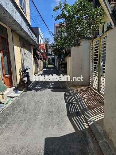 Bán Đất full.thổ cư tặng nhà cấp 4 đường rộng thoáng giá 3.6 tỷ