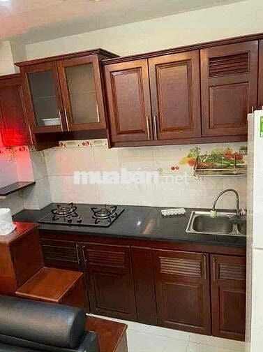 nhà nc sát mt đường 2 lầu 2pn 3vs lê thị riêng Q1