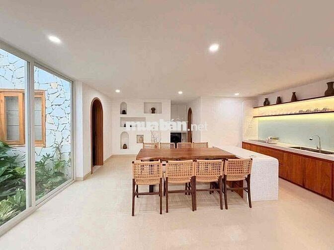 CHO THUÊ VILLA SÂN VƯỜN 4PN GẦN BIỂN VƯƠNG THỪA VŨ