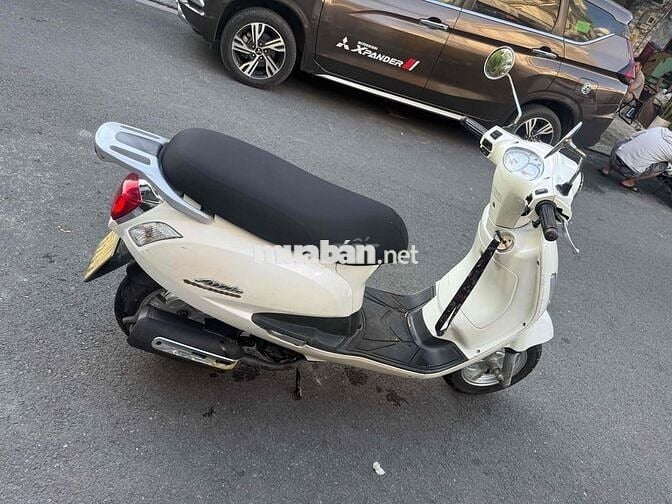 SYM Attila Trắng Zin êm Đầy đủ