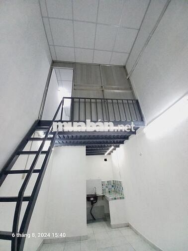 Phòng trọ có sẵn máy lạnh, chỉ 2.3tr tại 1902/5/13 Lê Văn Lương