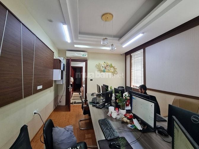 Bán nhà phố Linh Lang 80m2, xây 5 tầng, đường ô tô, khu Nhật Hàn