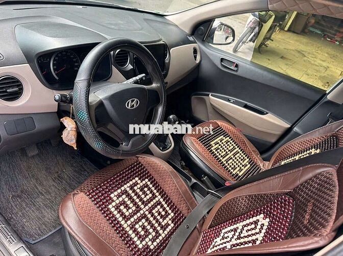Hyundai i10 2014 Bạc