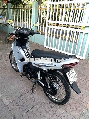 Honda Wave Alpha 110 Trắng