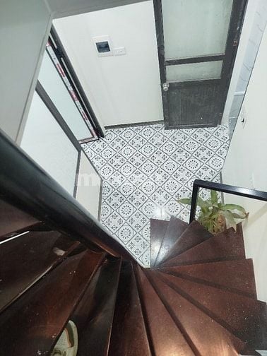 Bán nhà Lĩnh Nam 22mx3 Tầng MT4m ngõ ba gác 2.5 tỷ